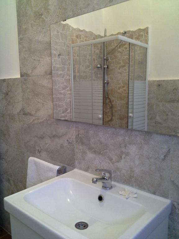 La Casa Delle Betulle Bed and Breakfast Cardano Al Campo Δωμάτιο φωτογραφία