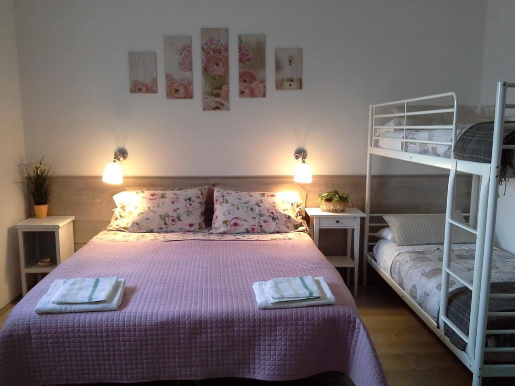 La Casa Delle Betulle Bed and Breakfast Cardano Al Campo Δωμάτιο φωτογραφία
