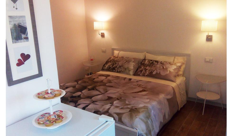 La Casa Delle Betulle Bed and Breakfast Cardano Al Campo Δωμάτιο φωτογραφία
